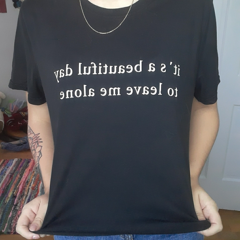 Black Cropped Graphic Tee